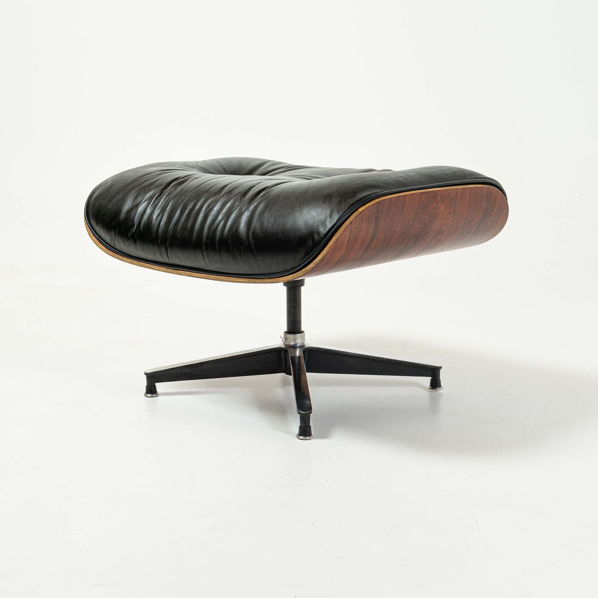 First Generation 1956 Eames Lounge Chair 670 and Bootglide Ottoman 671