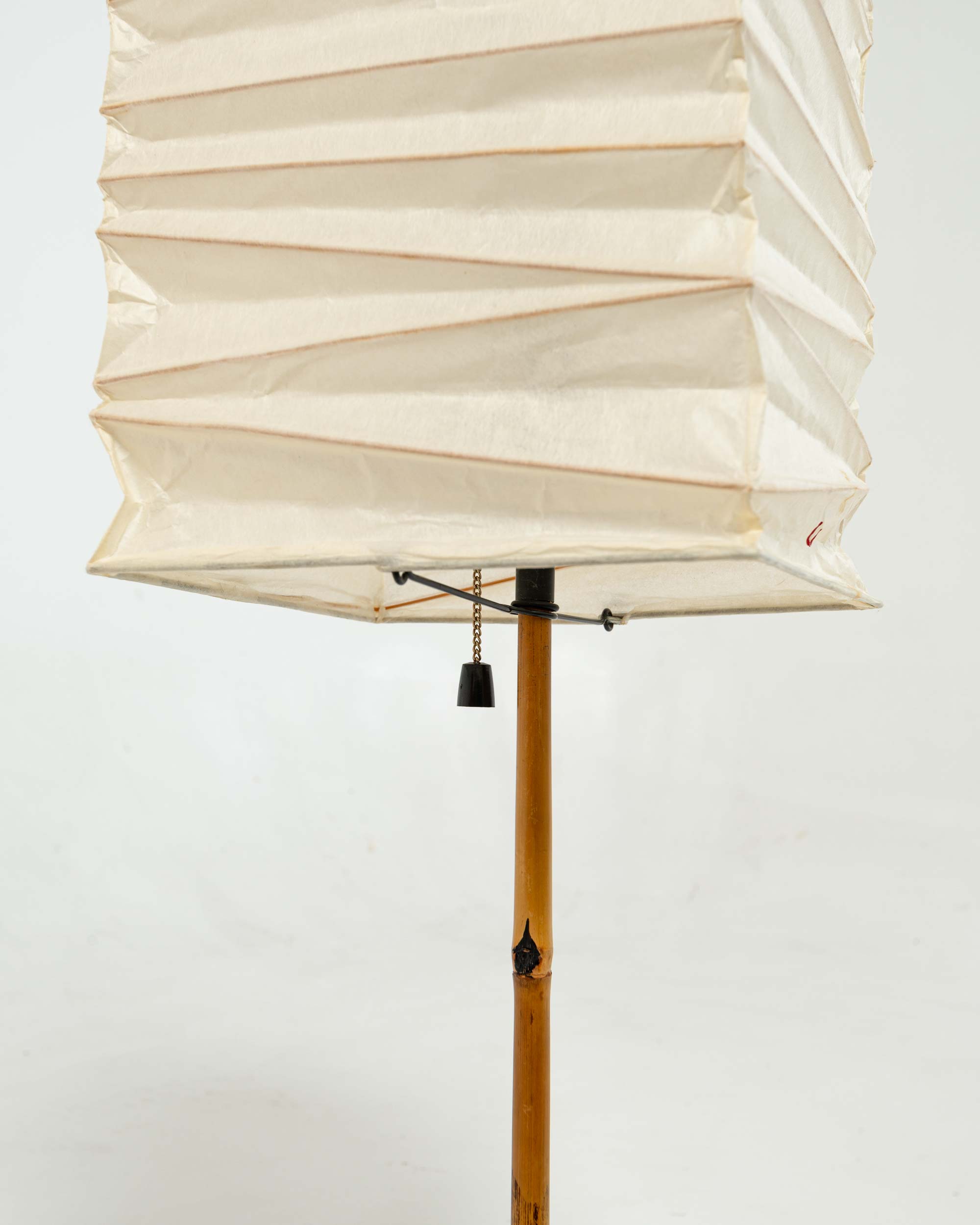 Isamu Noguchi, AKARI 1P, 1ère édition, 1951 - Antiquités Isamu Noguchi, AKARI 1P, 1ère édition, 1951 - Antiquités