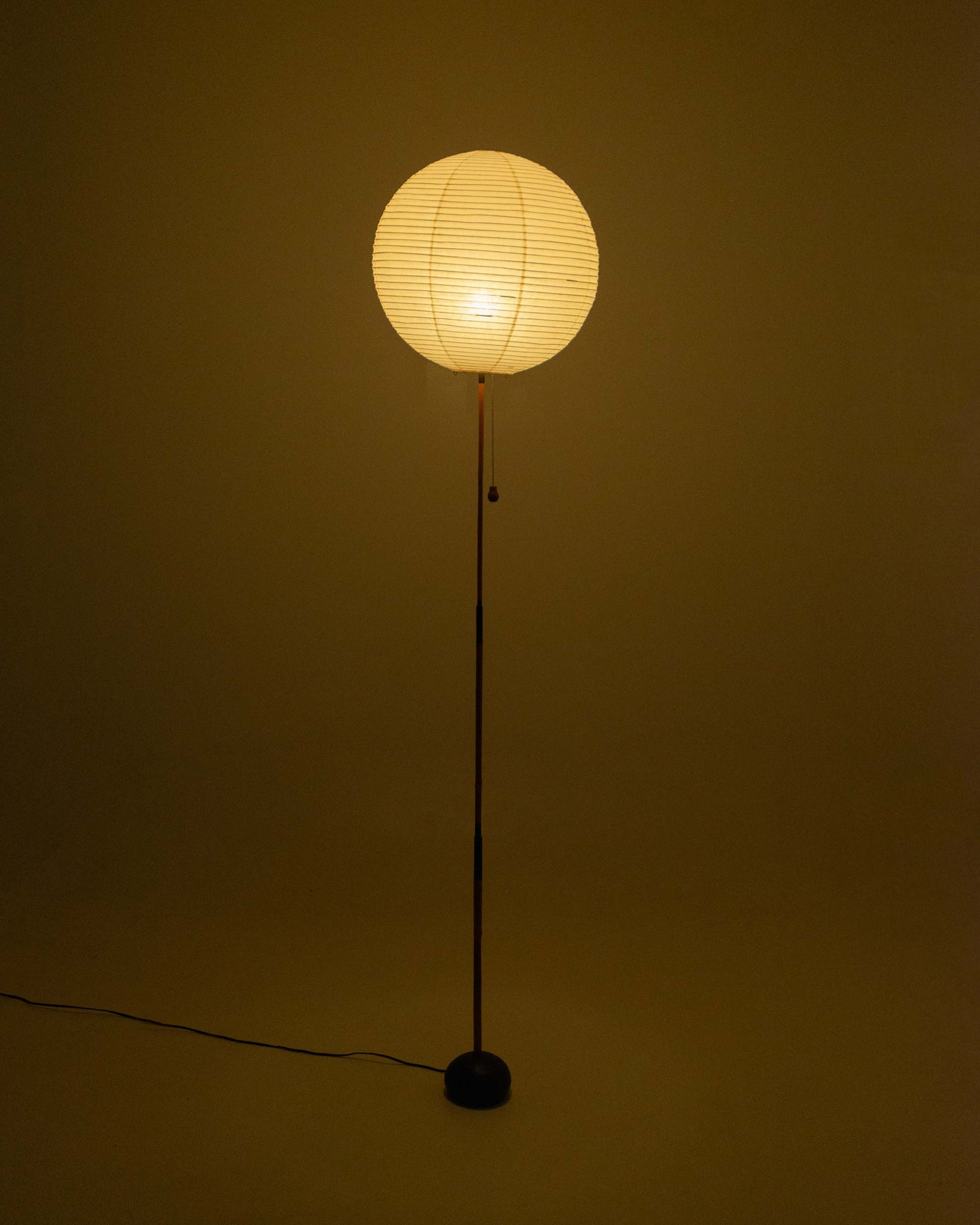 Early Isamu Noguchi Akari Light Sculpture BB3 45A Floor Lamp
