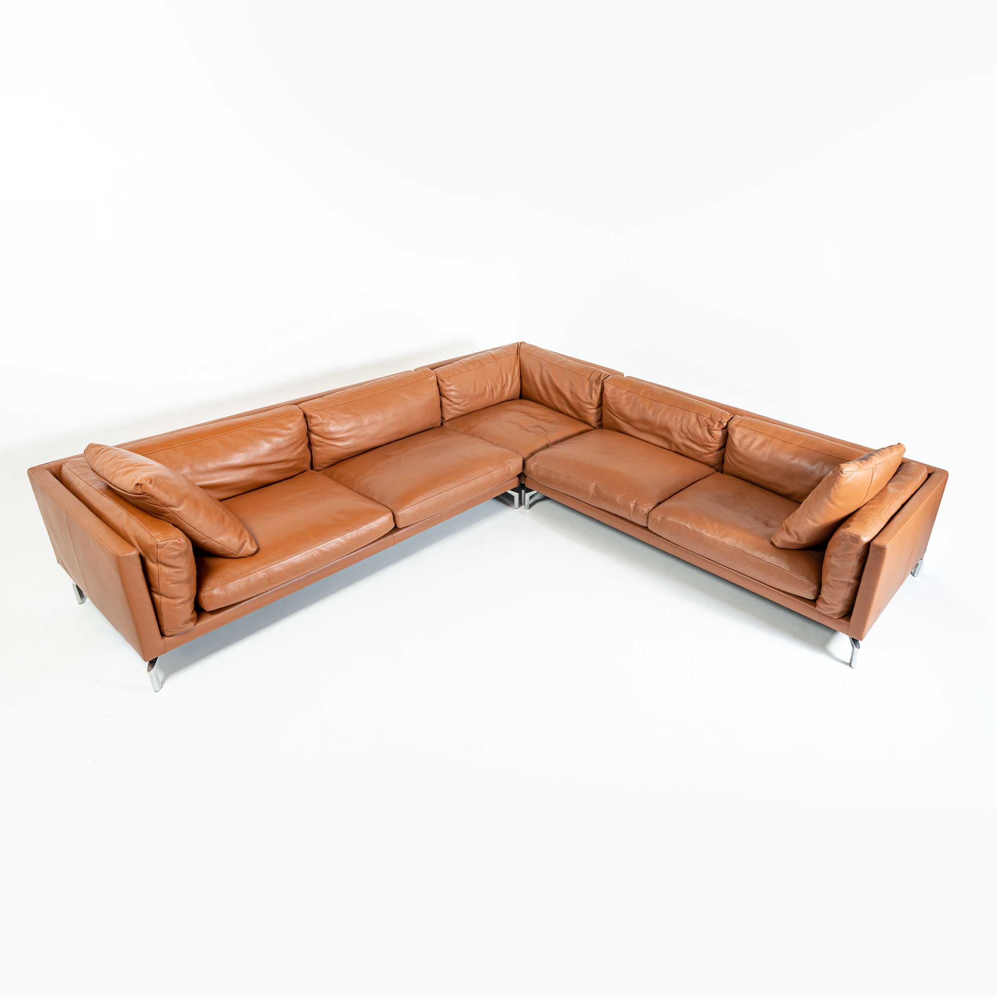 Como Corner Sectional Sofa in Canyon Leather