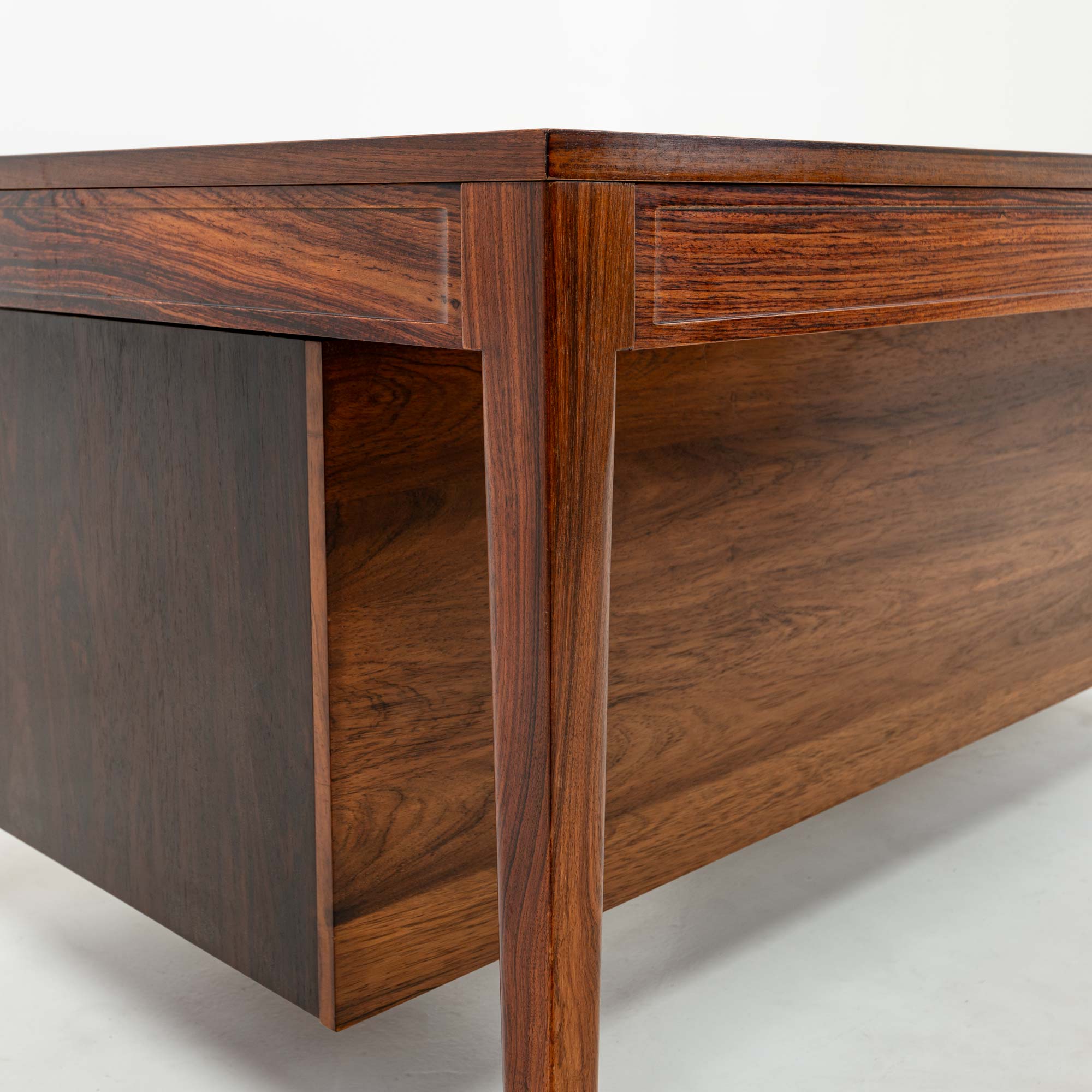 Finn Juhl for Cado Diplomat Series Desk with 9 drawers in Rosewood