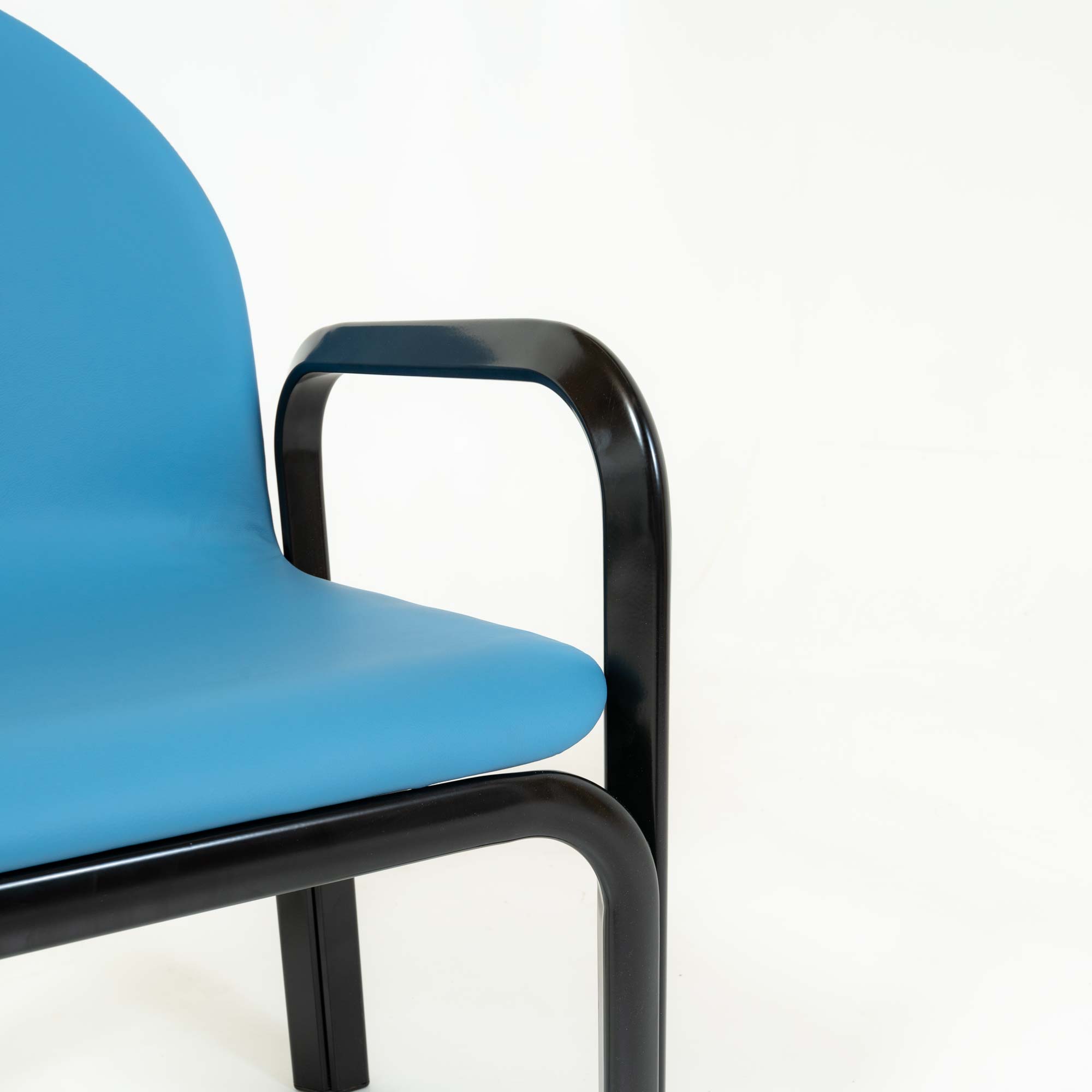 Gae Aulenti Arm Chairs Model 54A in Blue Leather and Black Frame