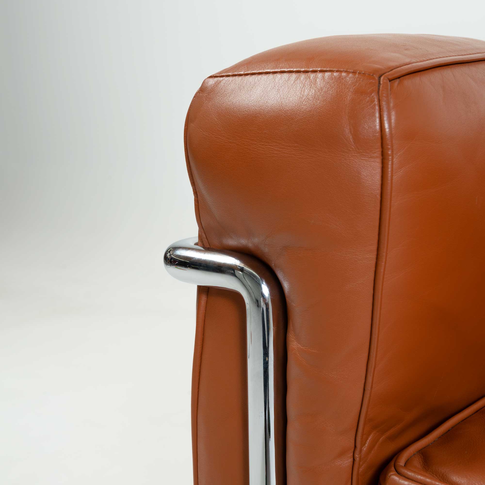 LC2 Petite Modele Armchair by Le Corbusier Cassina in Original Tobacco Leather