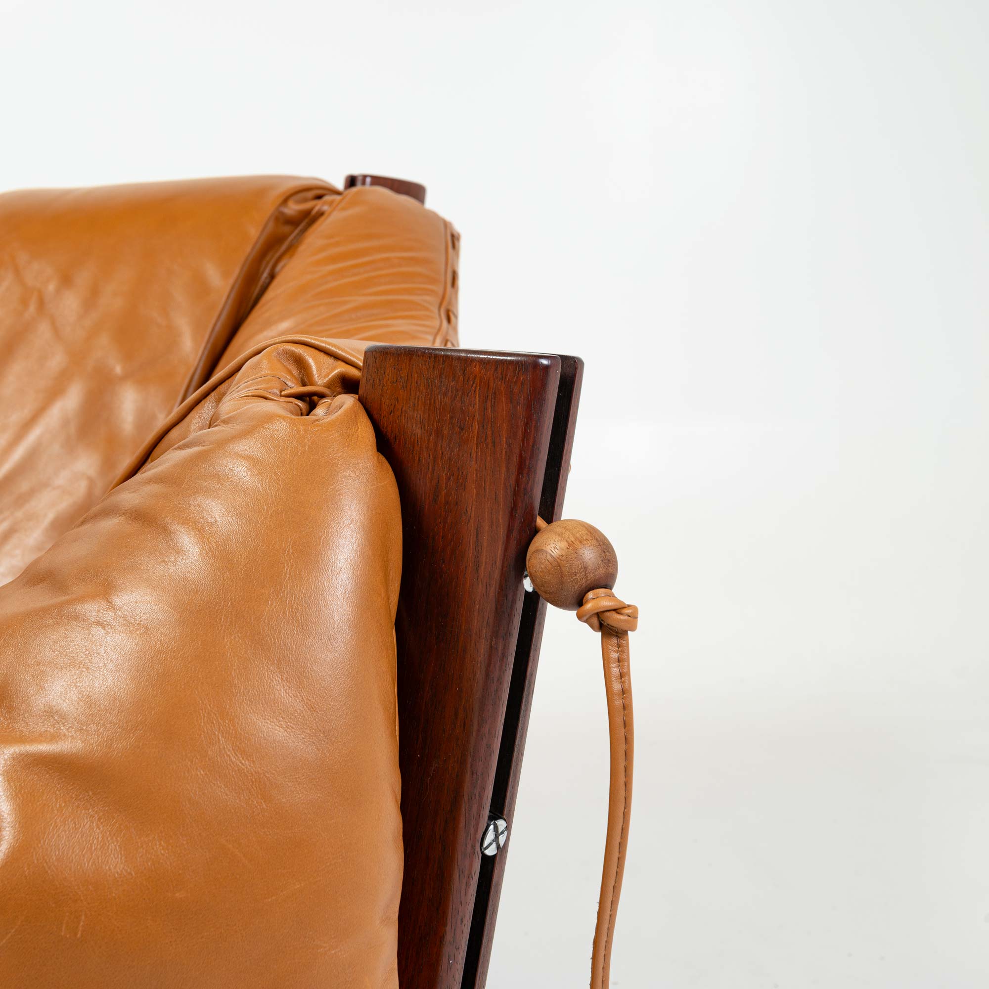 Percival Lafer MP-211 lounge chair in rosewood and Maharam Sorghum