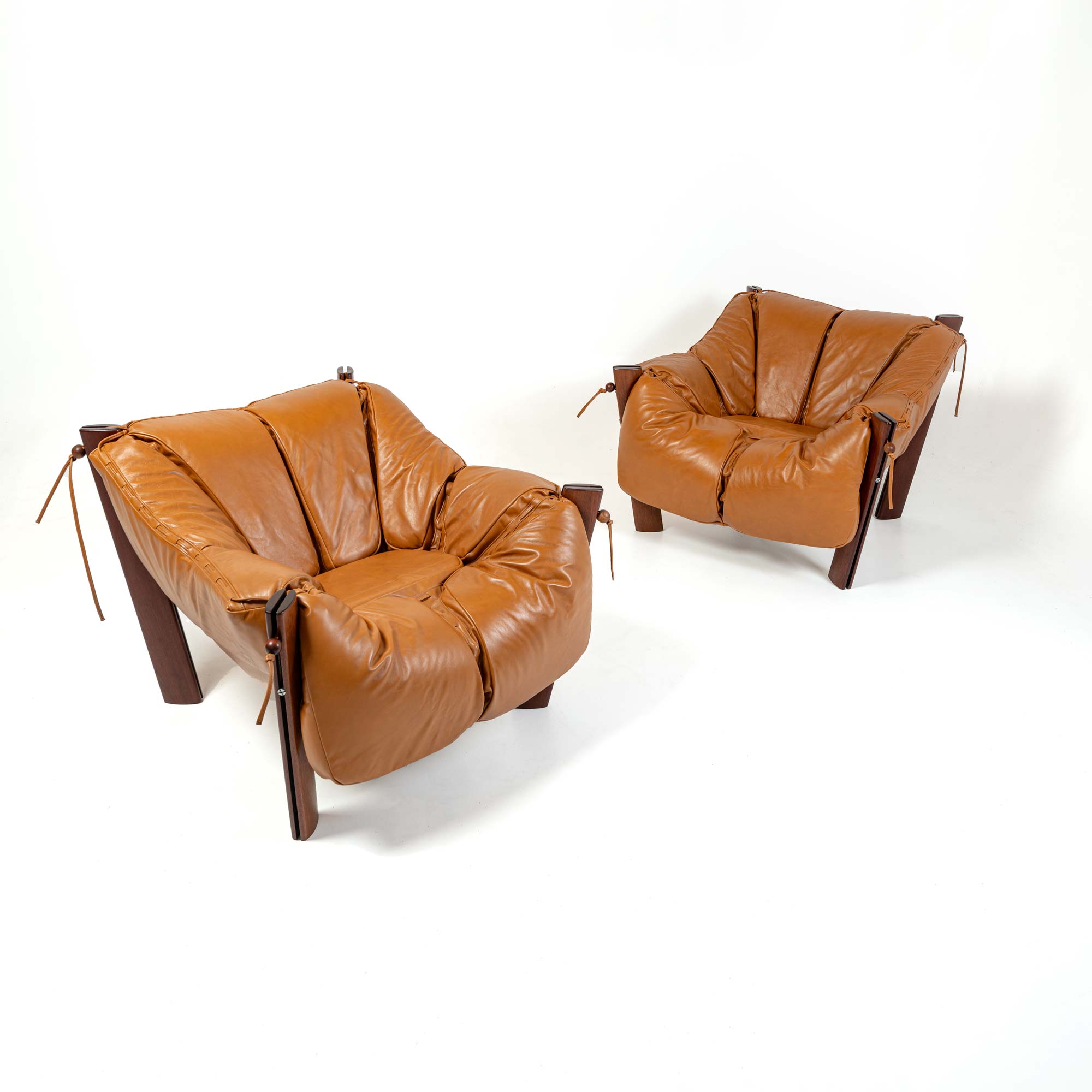 Percival Lafer MP-211 lounge chair in rosewood and Maharam Sorghum