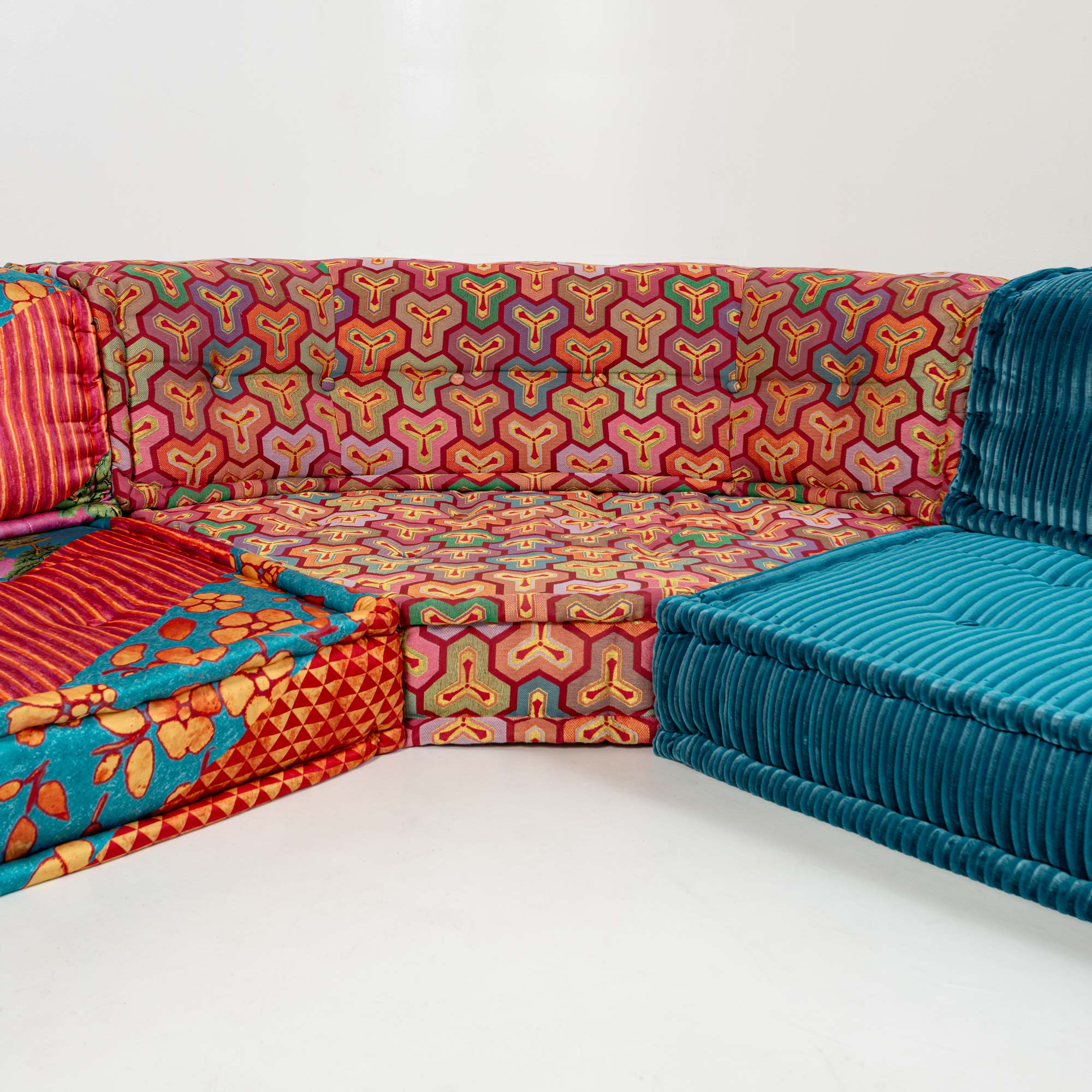 Hans Hopfer for Roche Bobois Mah-Jong Sofa in Kenzo Composition Hiru Fabric 12 pieces