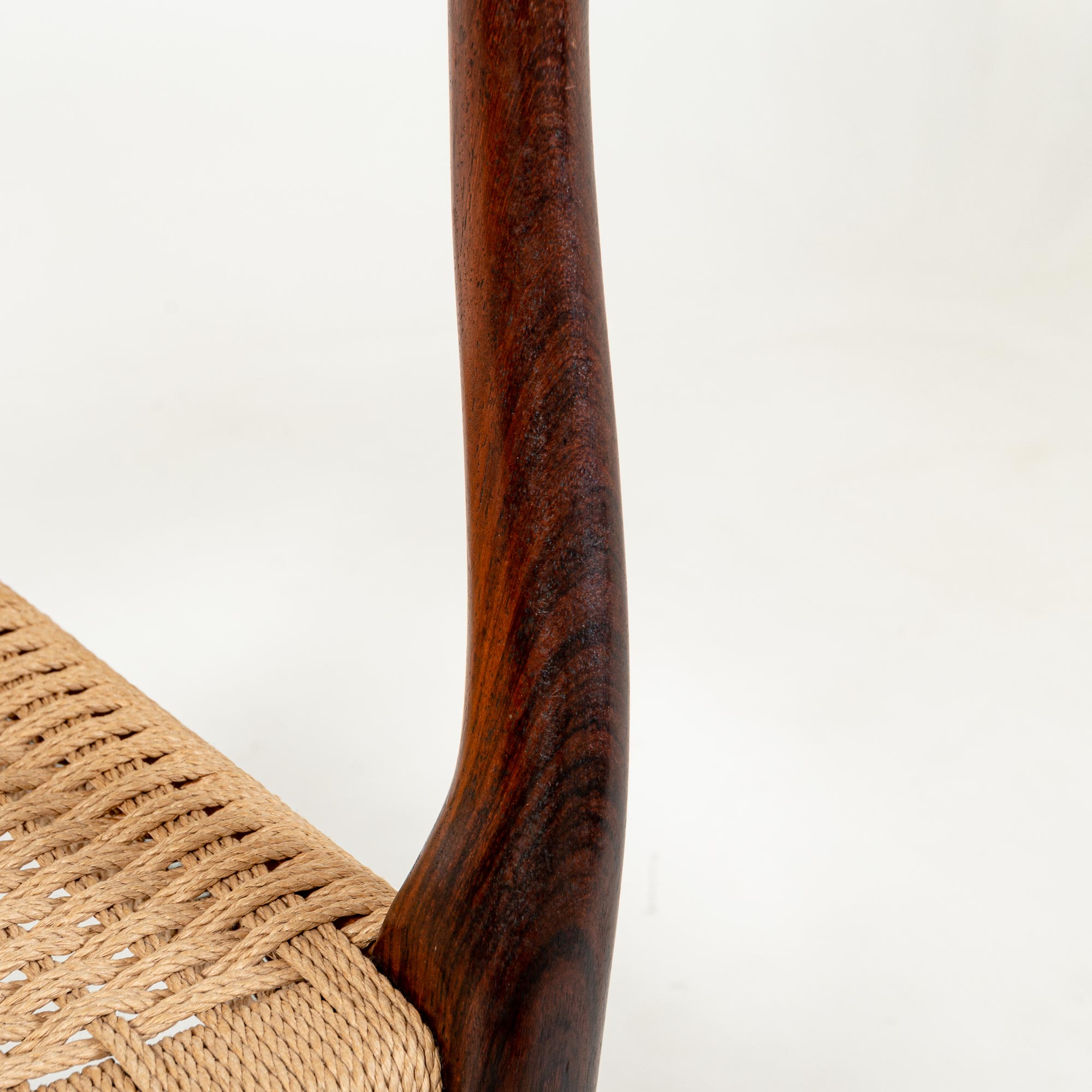 Single Møller 62 arm chair in Rosewood and Papercord