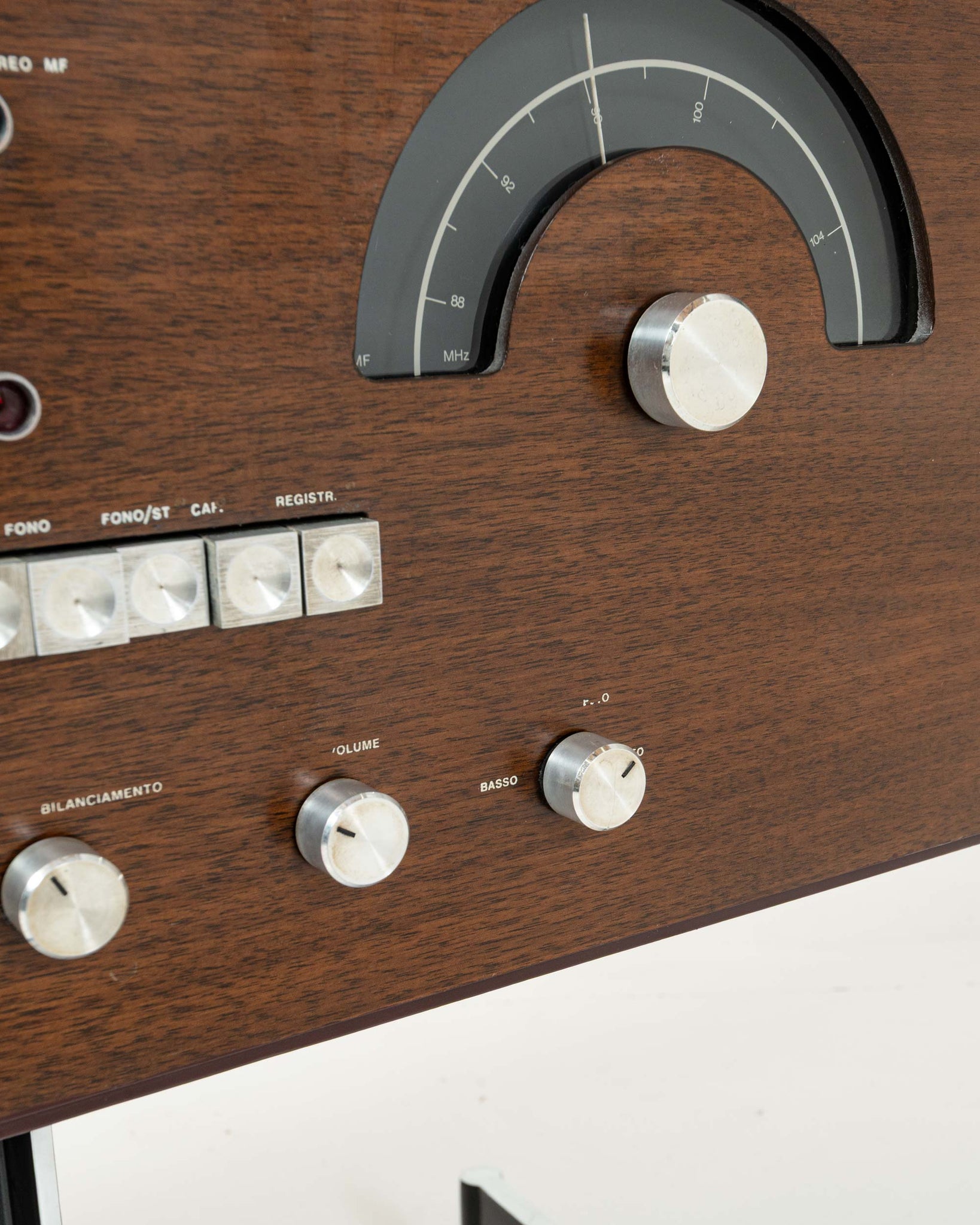 RR126 Radiophonograph and Record Player designed by Castiglioni brothers for Brionvega 1965 Walnut
