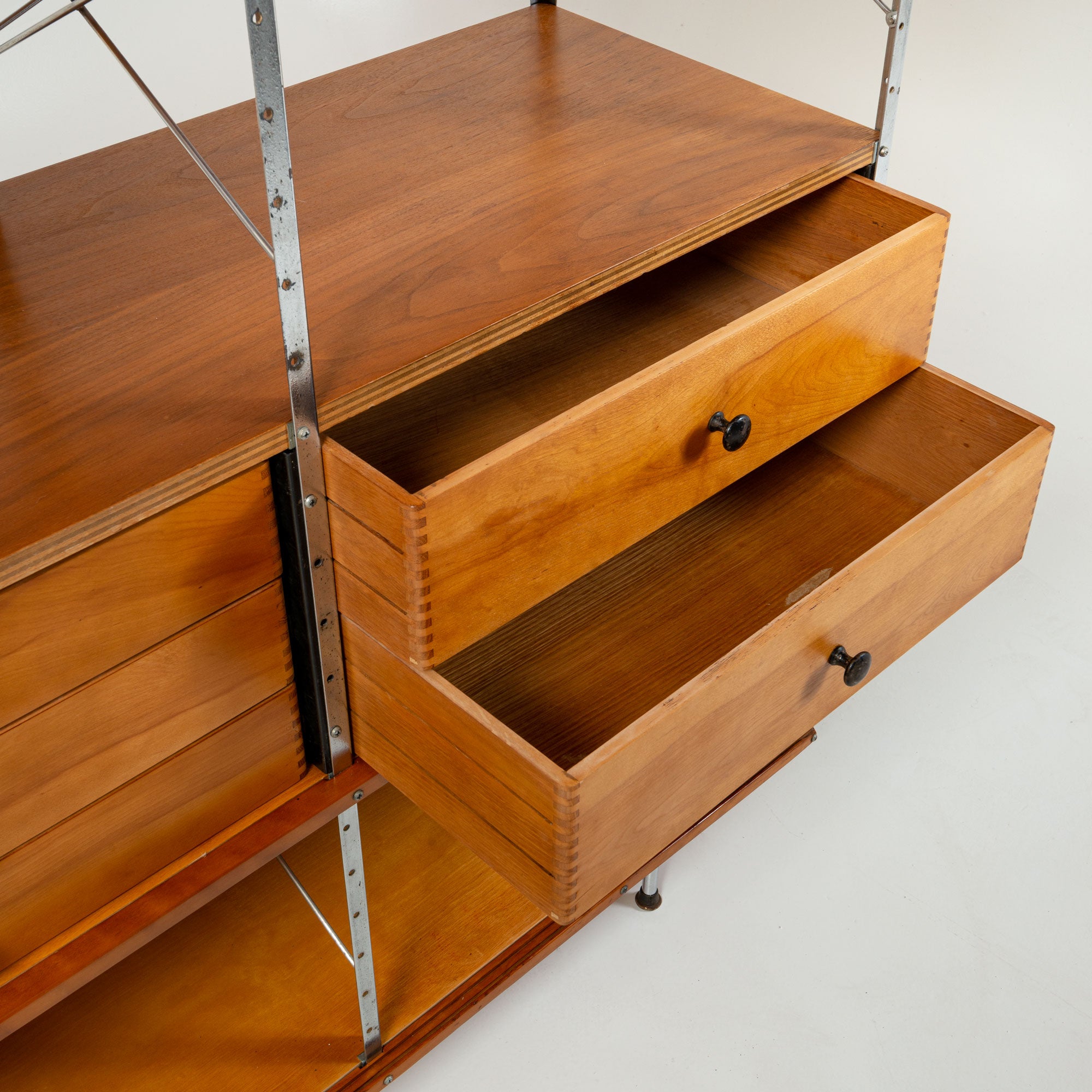 Eames Storage Unit ESU 400-N series by Charles and Ray Eames