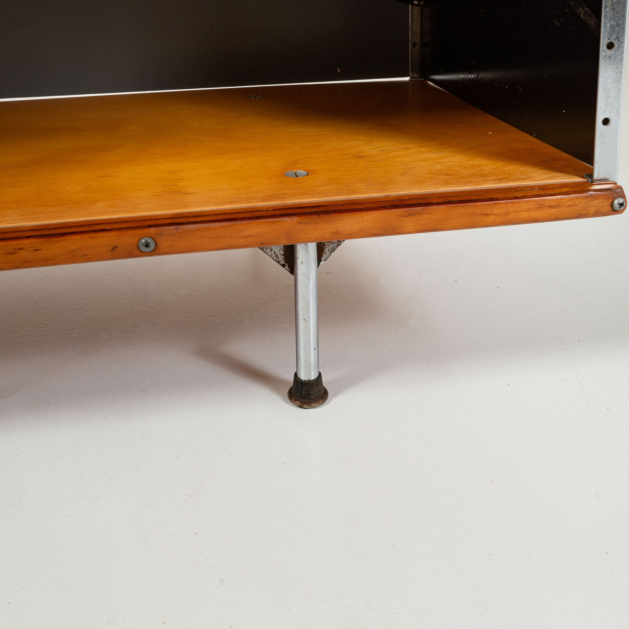 Eames Storage Unit ESU 400-N series by Charles and Ray Eames