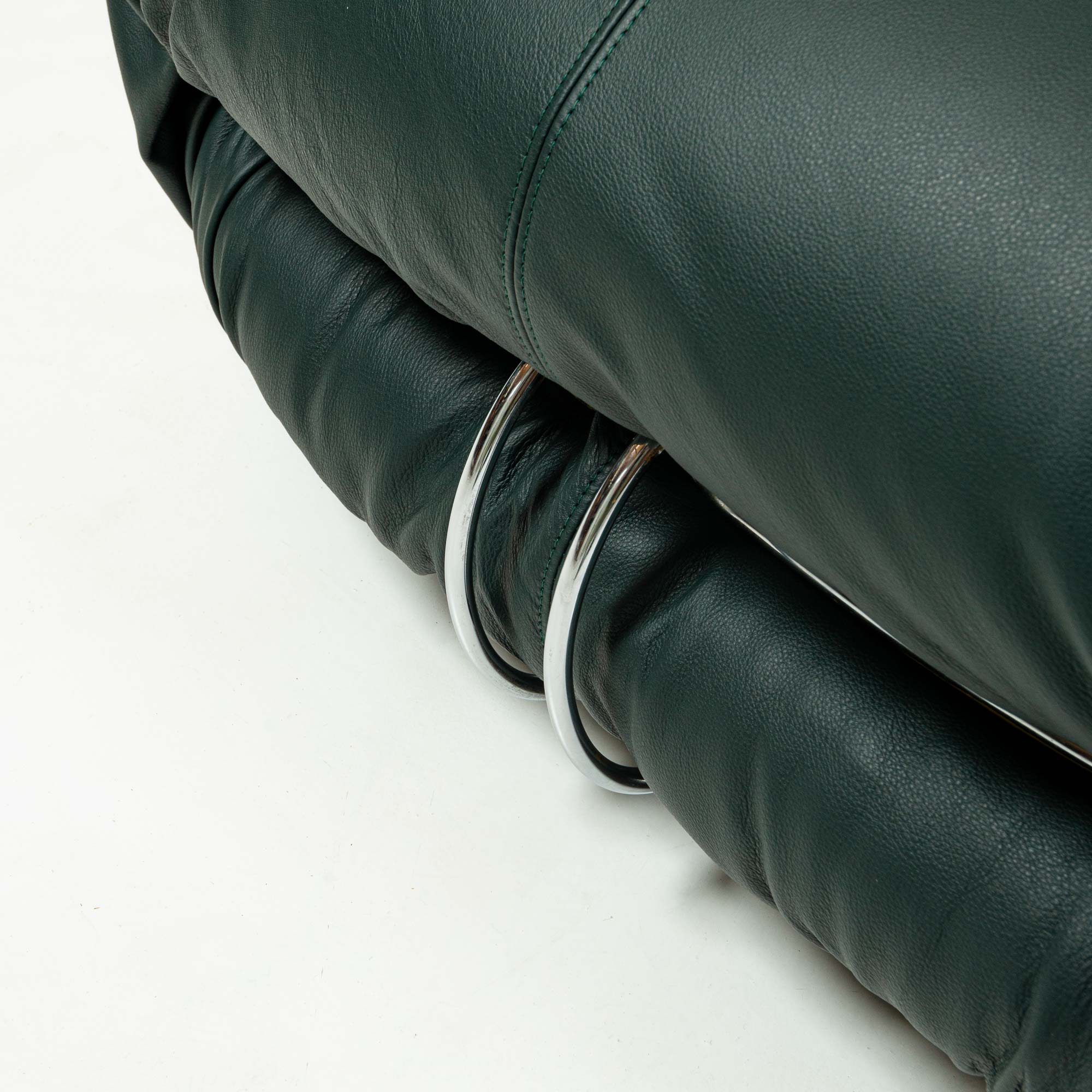 Soriana Lounge Chair by Afra & Tobia Scarpa for Cassina 1970s in Elmo Green Leather