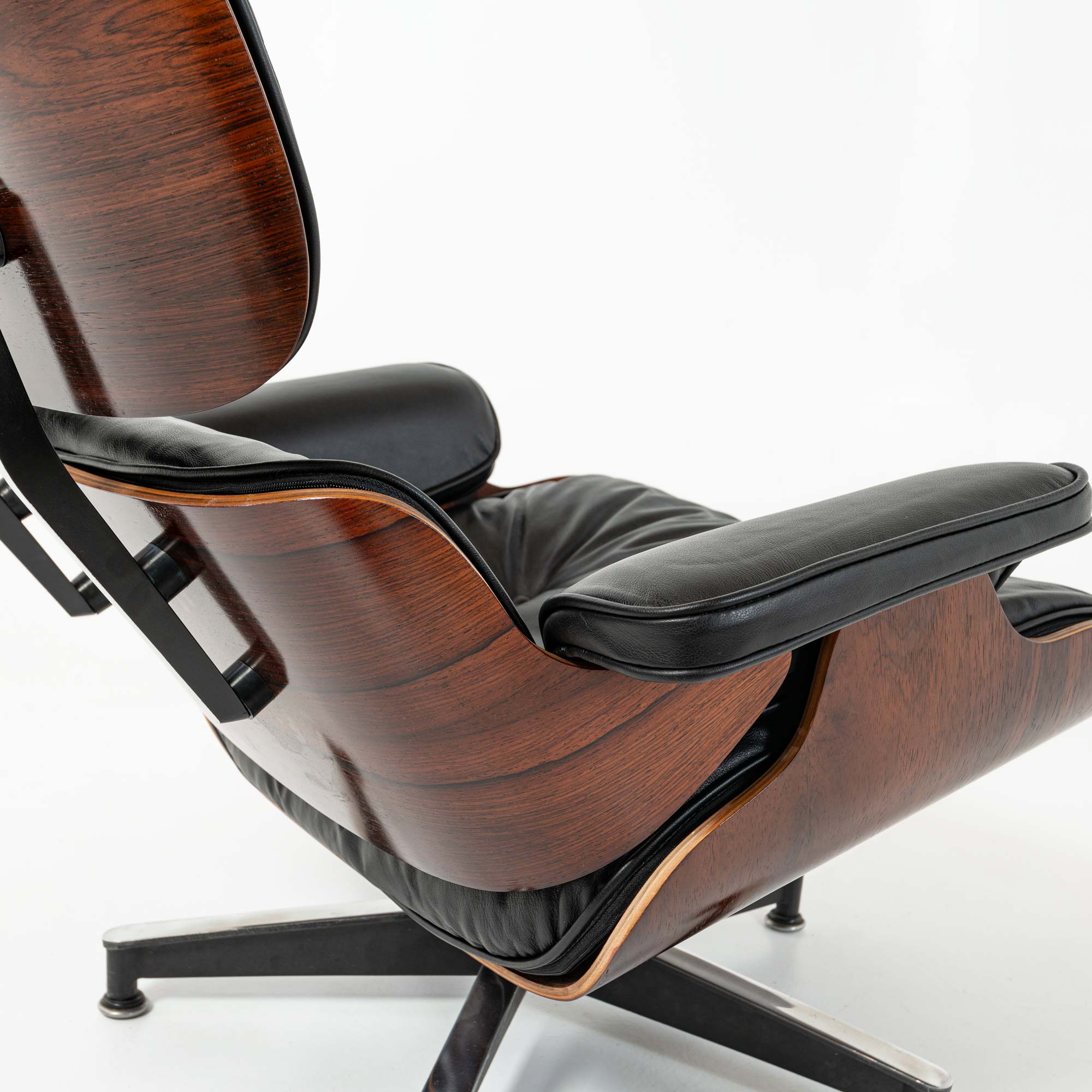 First Generation 1956-1959 Eames Lounge Chair 670 and Boot glide