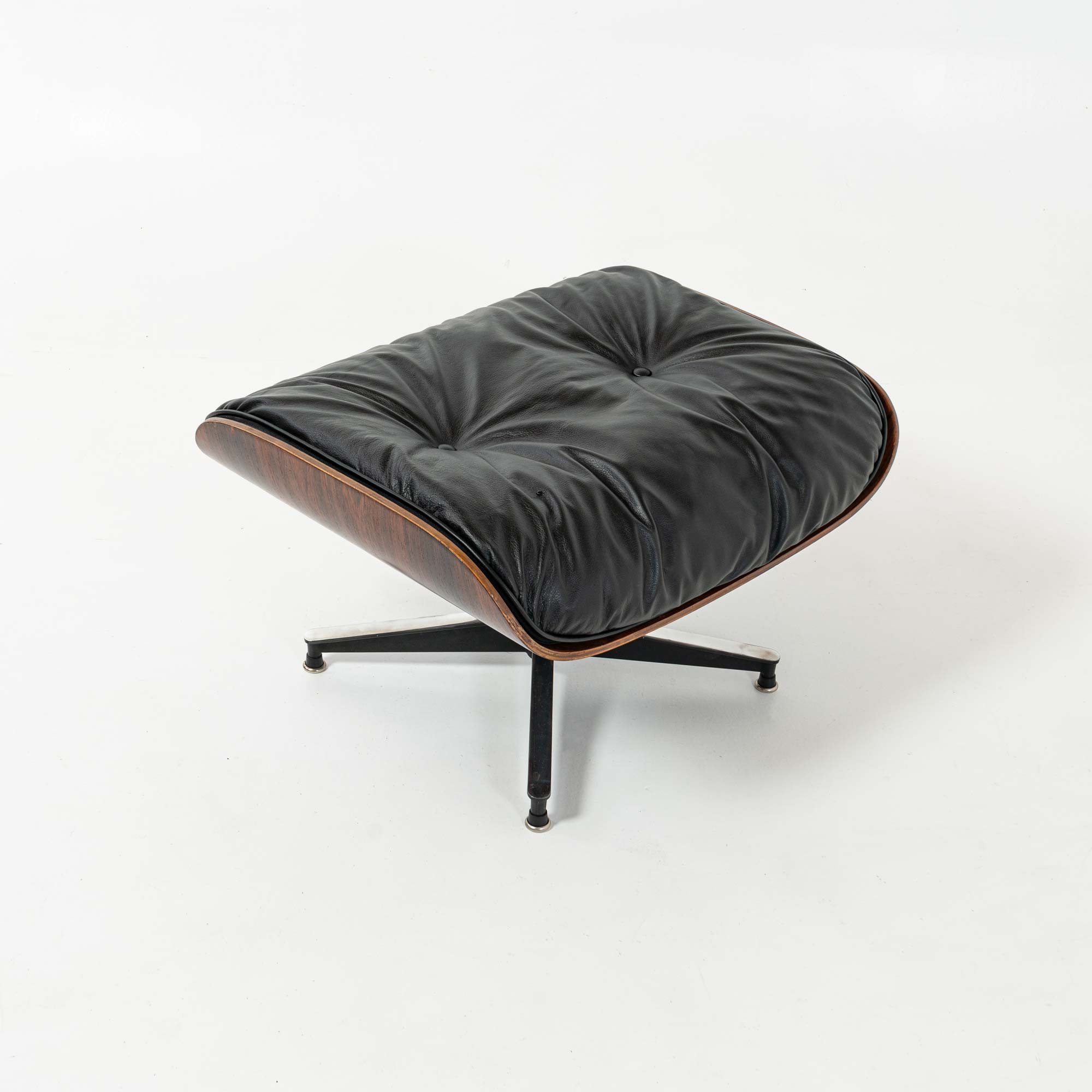 First Generation 1956-1959 Eames Lounge Chair 670 and Boot glide