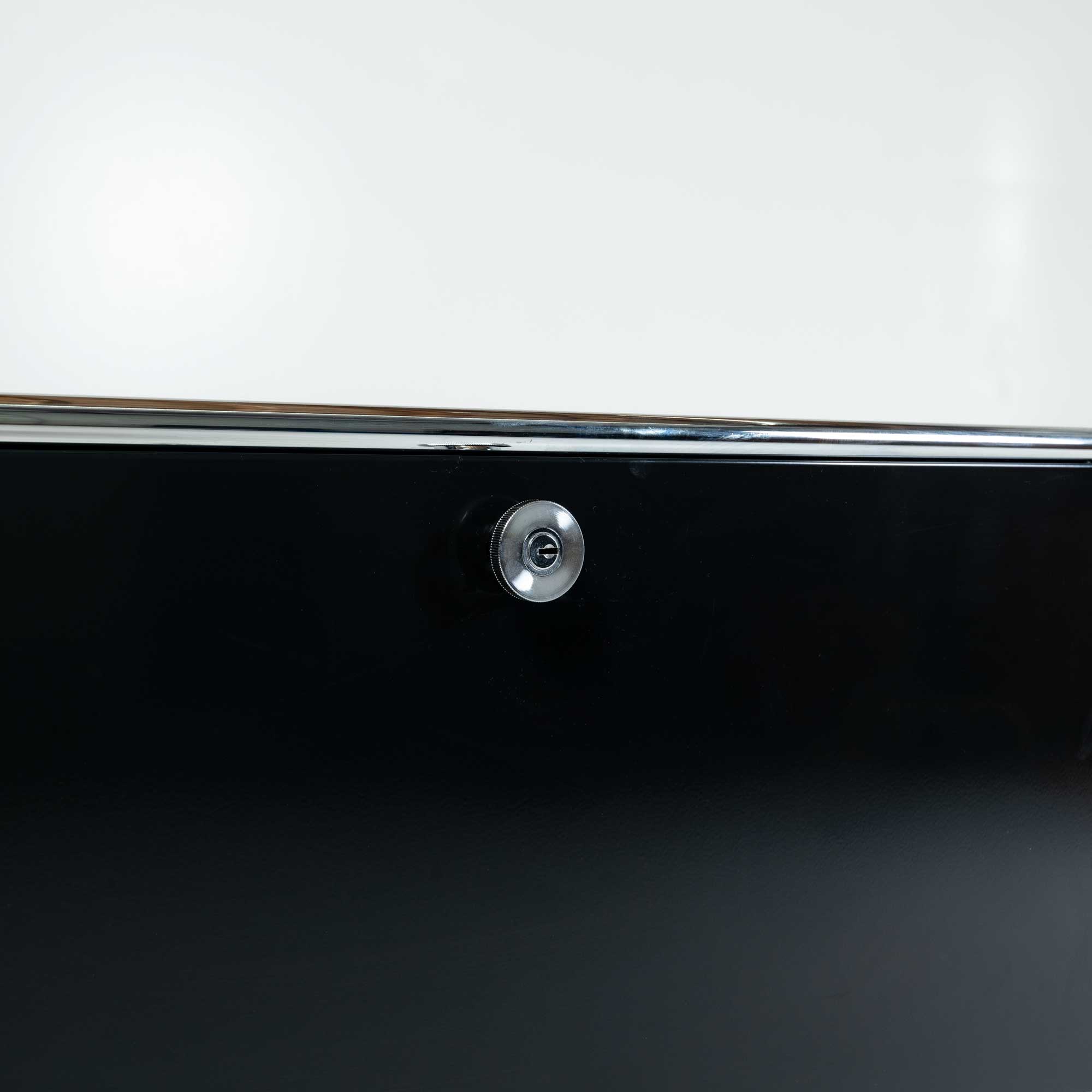 USM Haller Modular System Credenza in Graphite Black – Social Objects