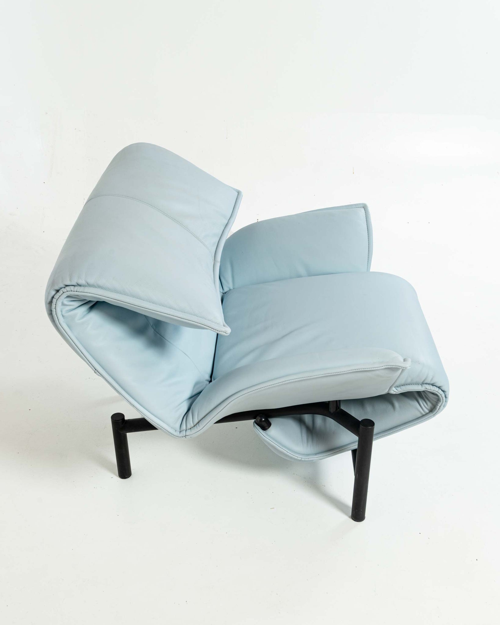 Vico Magistretti for Cassina Veranda Lounge Chair in Original Baby Blue Leather