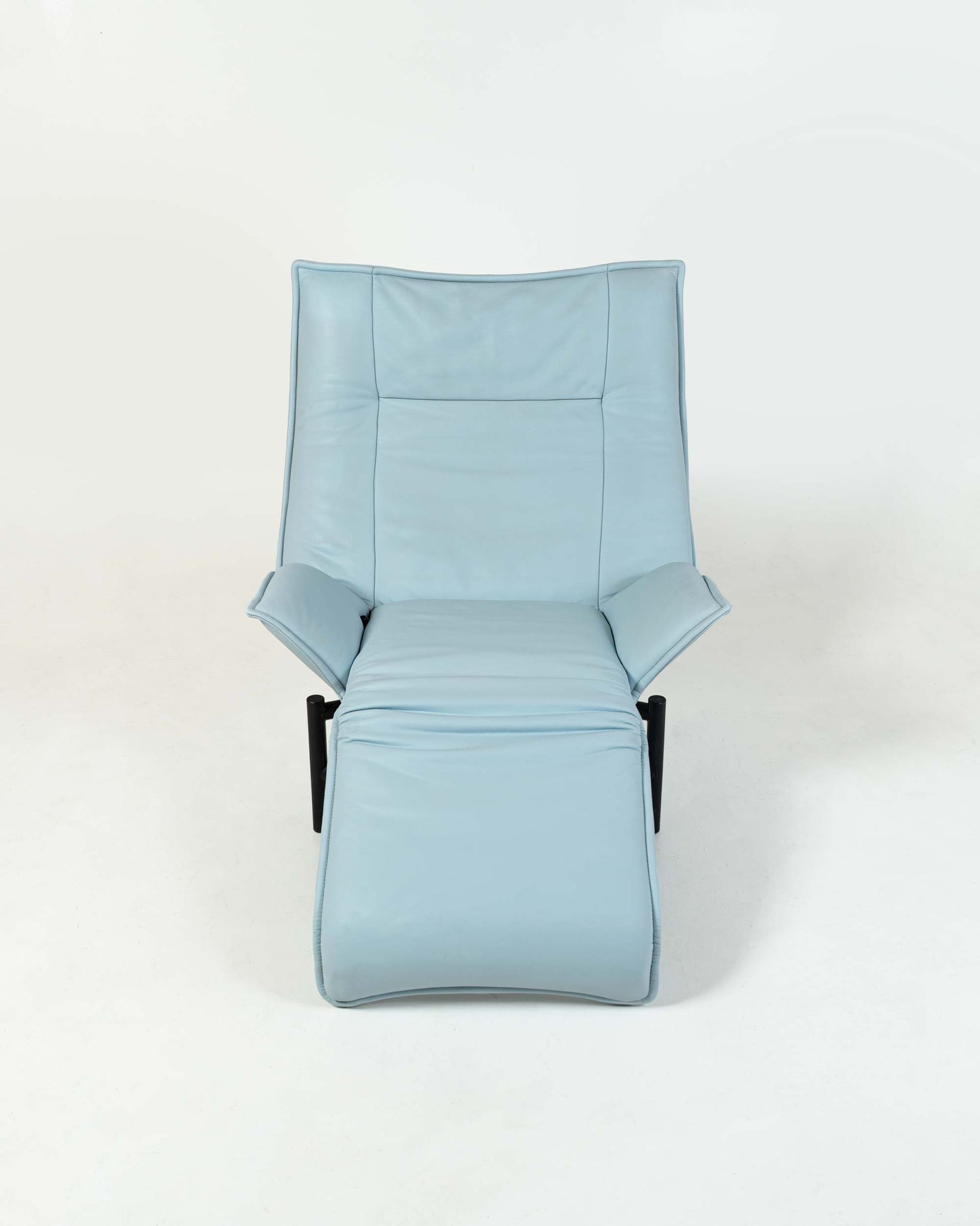 Vico Magistretti for Cassina Veranda Lounge Chair in Original Baby Blue Leather