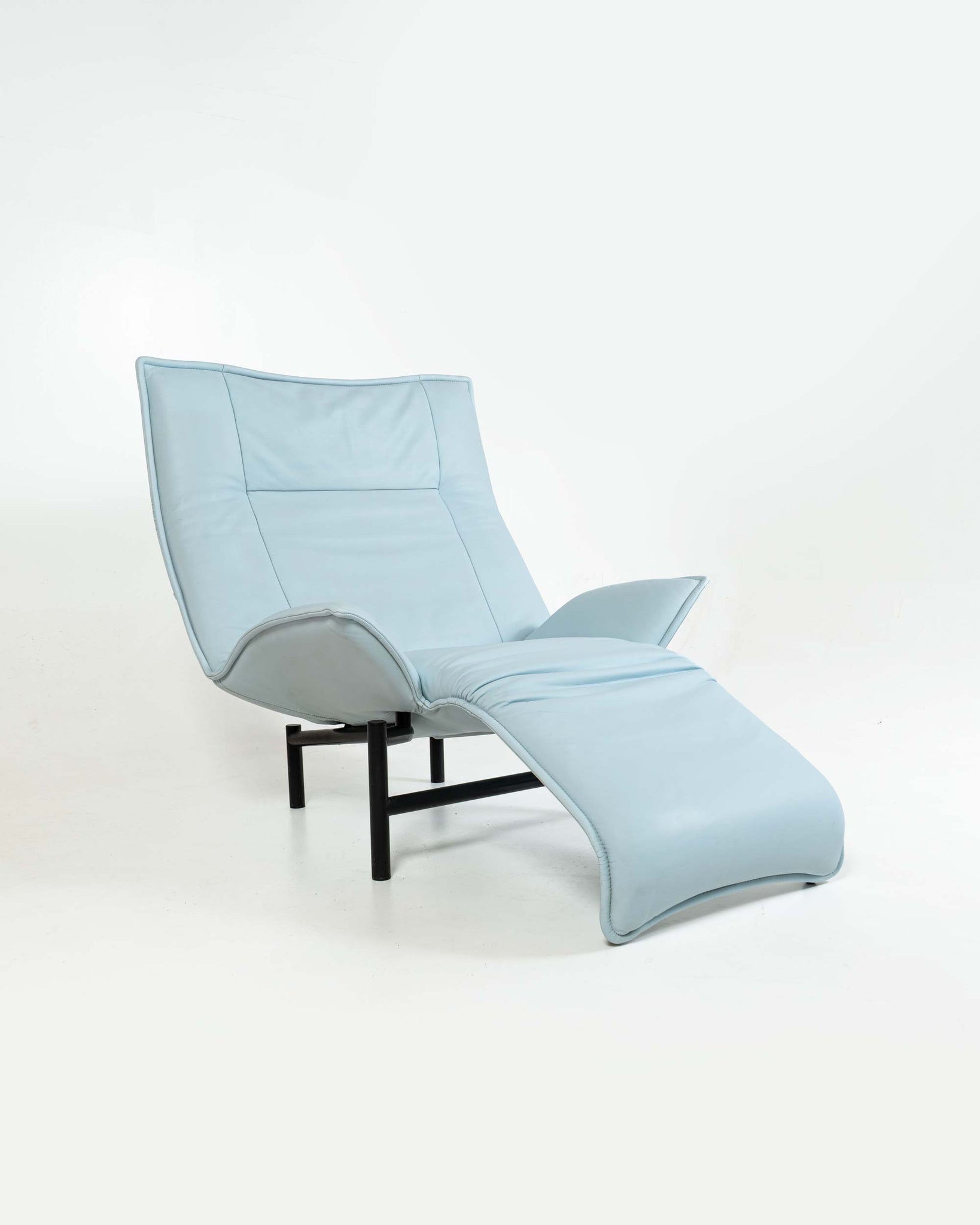 Vico Magistretti for Cassina Veranda Lounge Chair in Original Baby Blue Leather