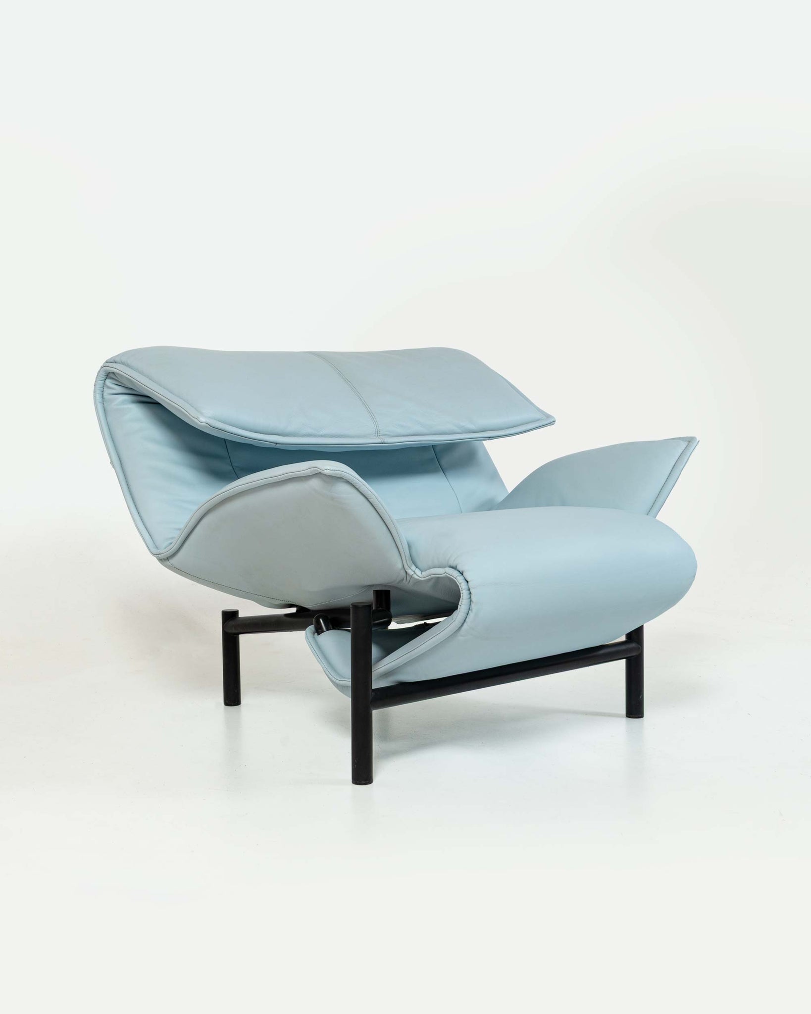 Vico Magistretti for Cassina Veranda Lounge Chair in Original Baby Blue Leather