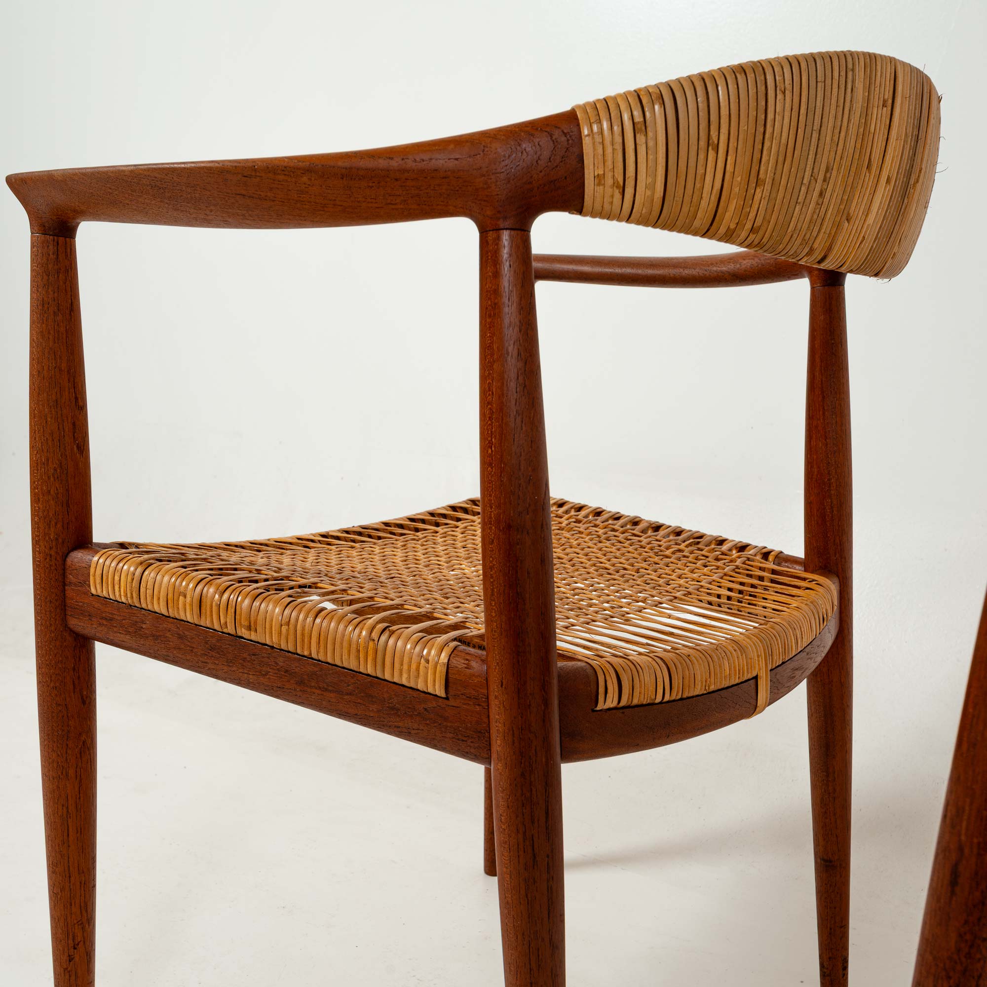 A pair of Hans Wegner for Johannes Hansen JH501 