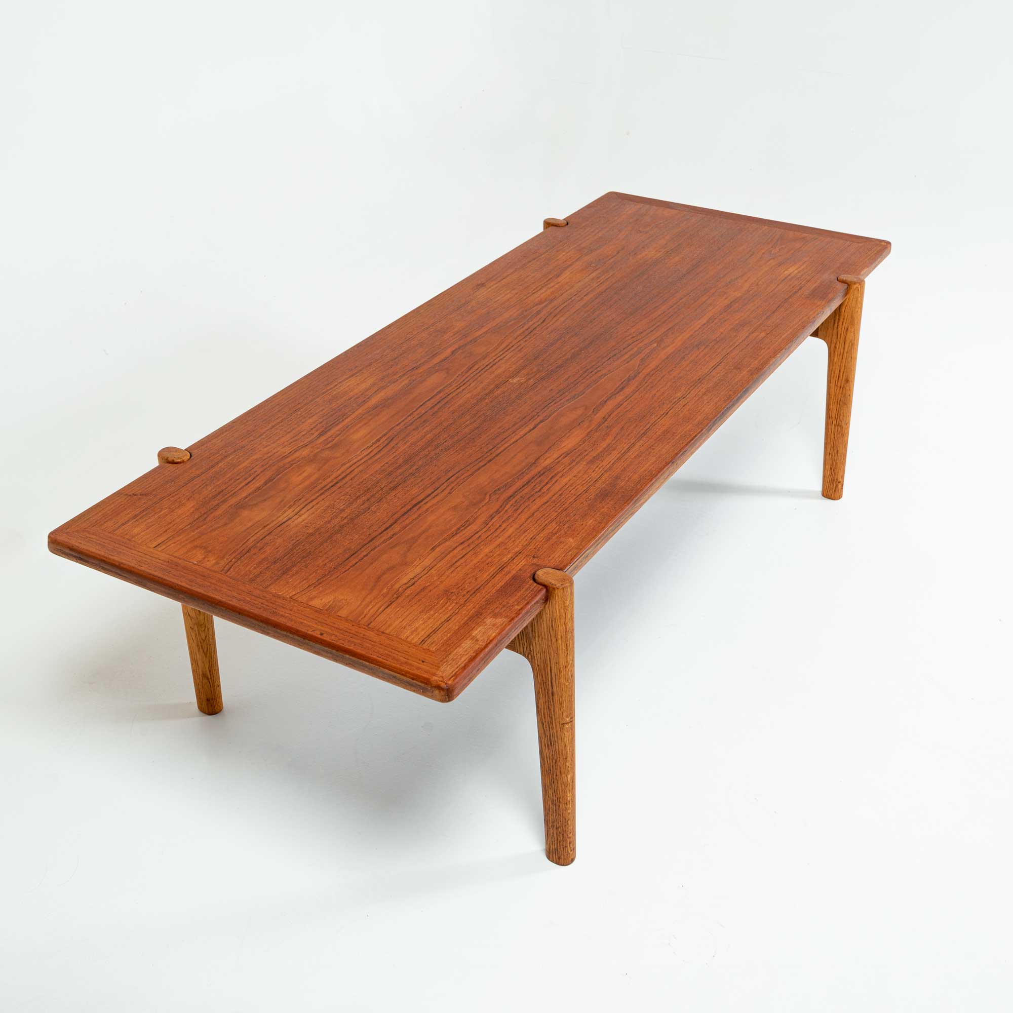 Hans Wegner for Johannes Hansen Flip Top Coffee Table, 1950s