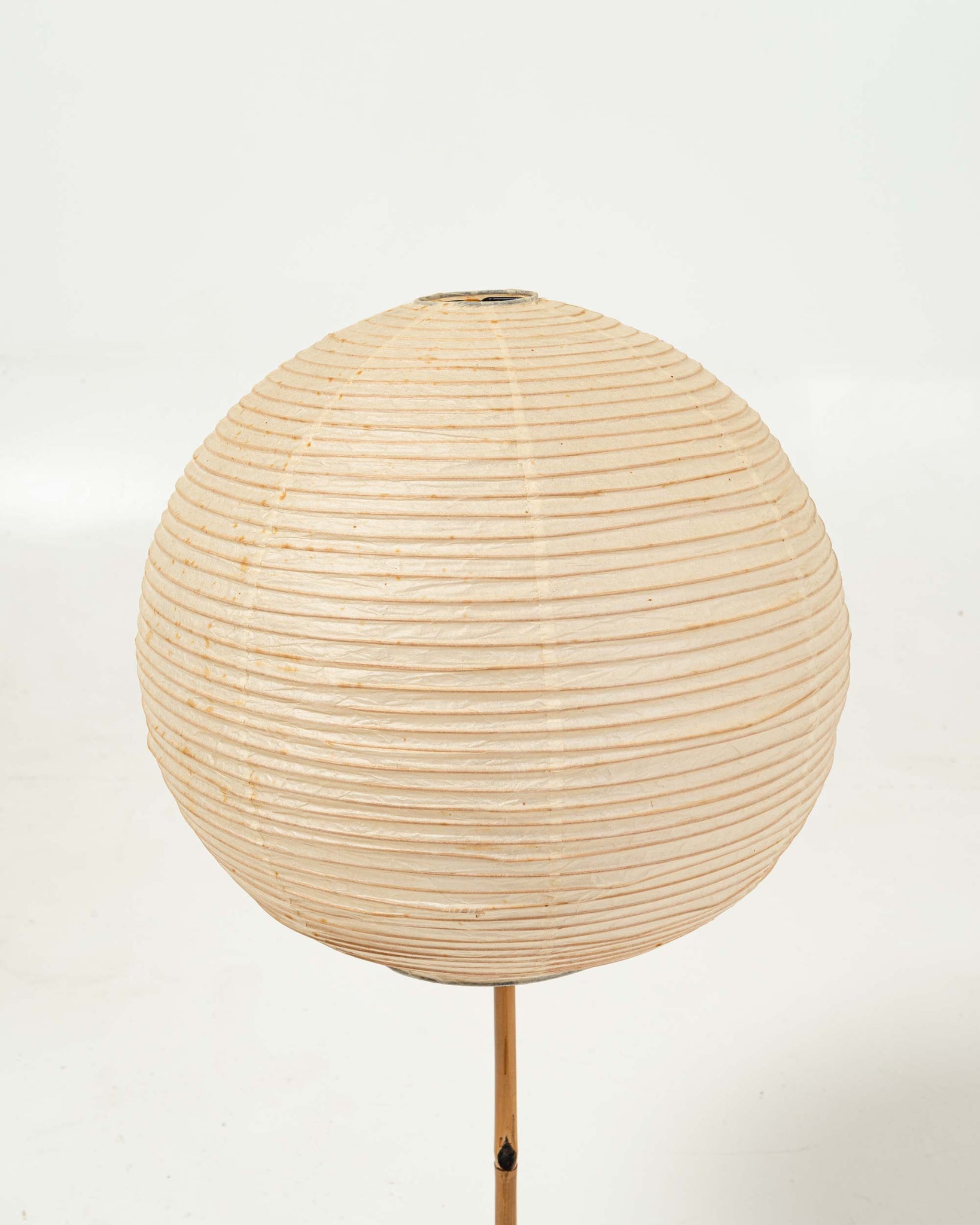 Early Isamu Noguchi Akari Table Lamps BB1 with 30A shade
