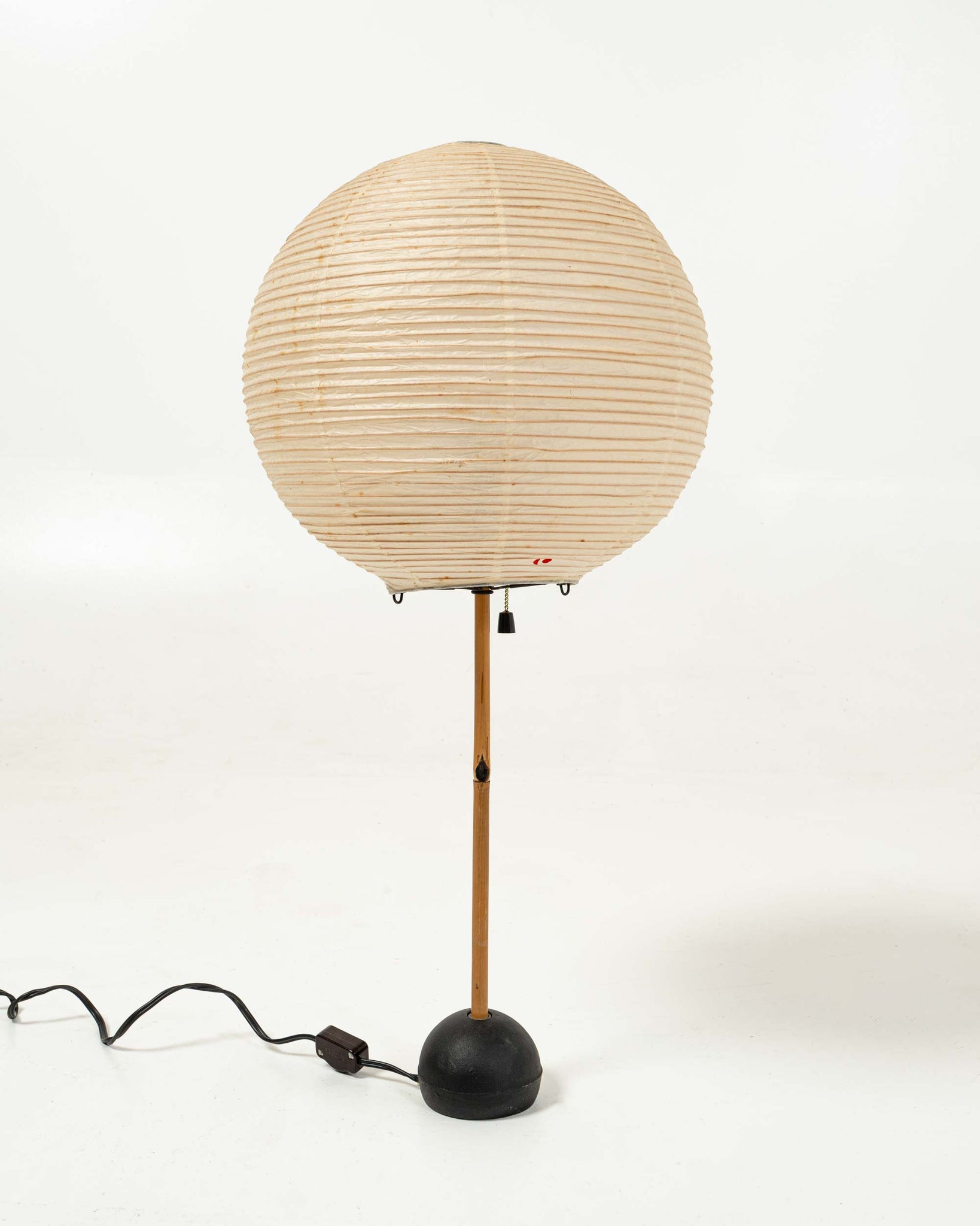 Early Isamu Noguchi Akari Table Lamps BB1 with 30A shade